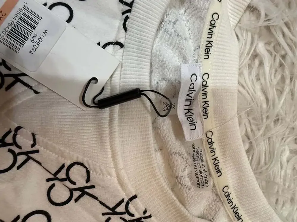 Calvin Klein 2X Woman’s Sweater